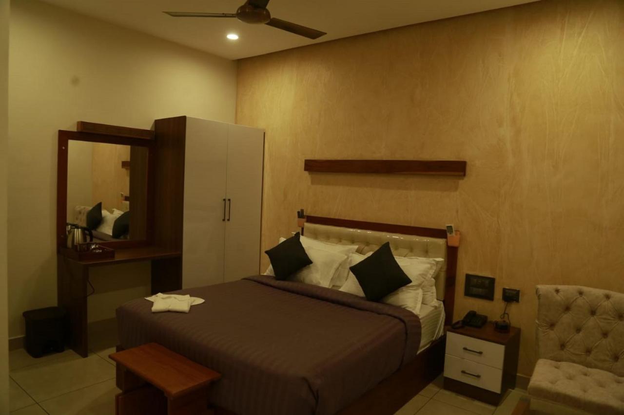 Casa Orchid Hotel Alappuzha Exterior photo