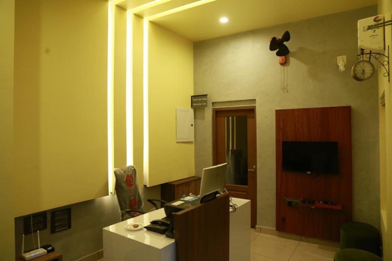 Casa Orchid Hotel Alappuzha Exterior photo